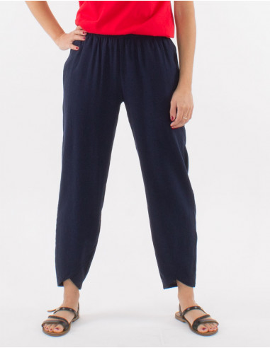 54% linen 46% viscose pants with 2 pockets and elastic belt