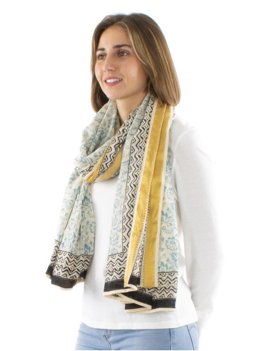 Cotton pareo scarf with flowers